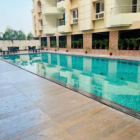 Hotel Four Waves Puri Exterior foto